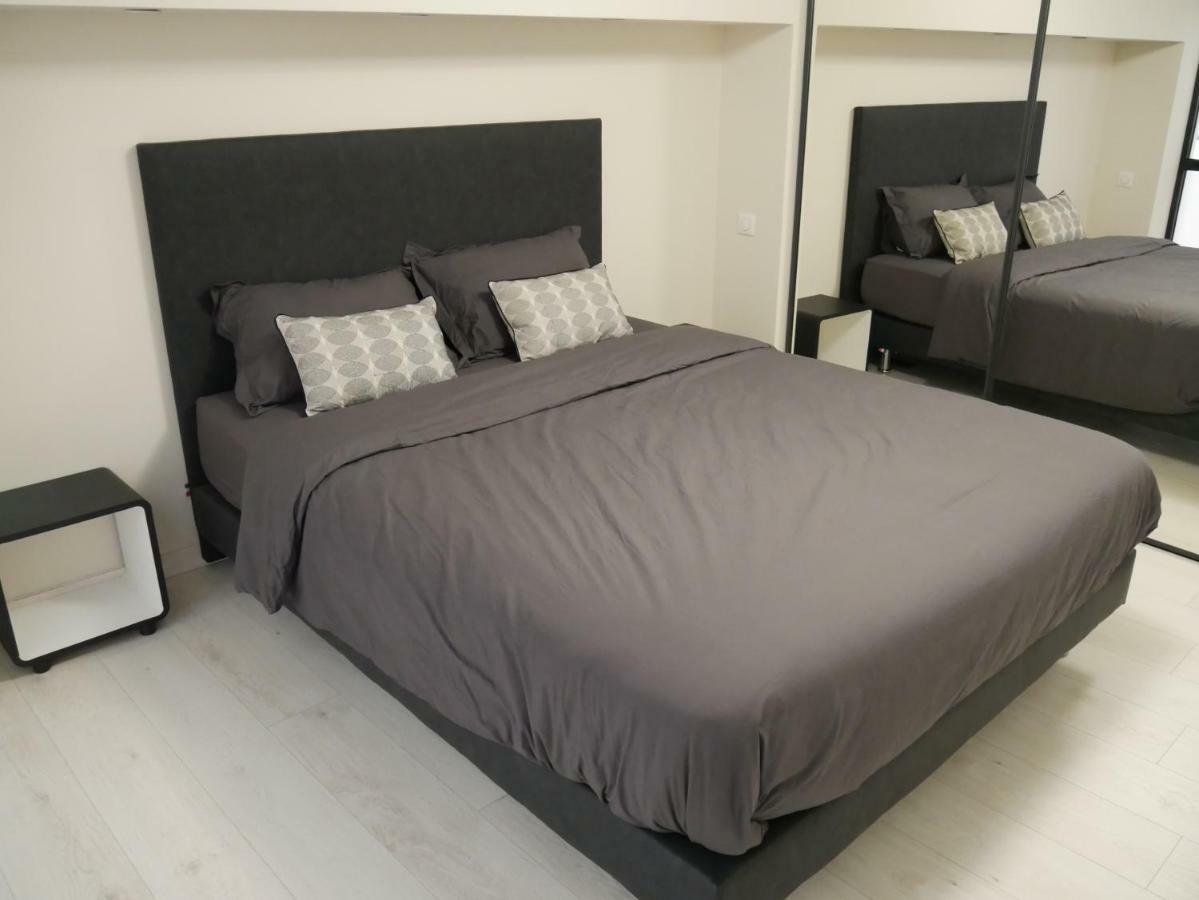 Grand Loft Chic Et Moderne, Deco Industrielle Appartement Beausoleil Buitenkant foto